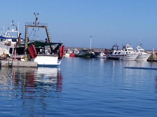 La flota de arrastre rechaza la asignación de días de pesca