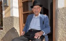 Muere a los 108 años 'Tío Juan Rita', el poeta repentista más longevo