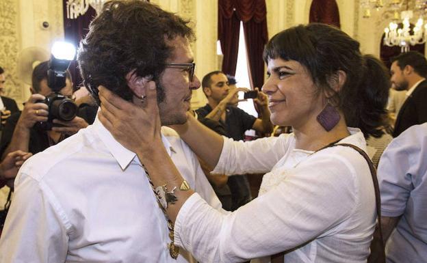 Teresa Rodríguez estalla y acusa de «mala leche» a quien critique a Kichi por su baja paternal