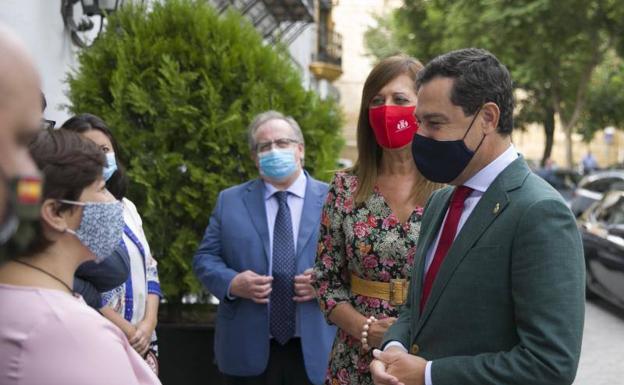 Moreno no descarta más restricciones si los contagios se siguen disparando en Andalucía