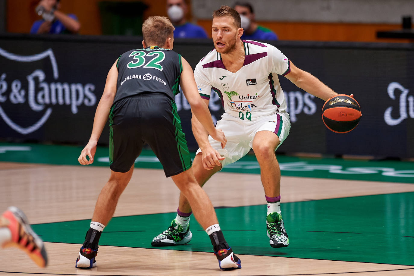 La sangría reboteadora castiga al Unicaja (81-73)