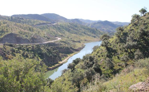 Ruta senderista: Ruta del Charco del Infierno (Almogía)