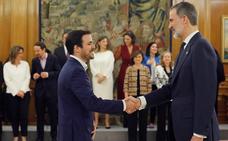 El ministro Garzón: «El Rey maniobra contra el Gobierno democrático»