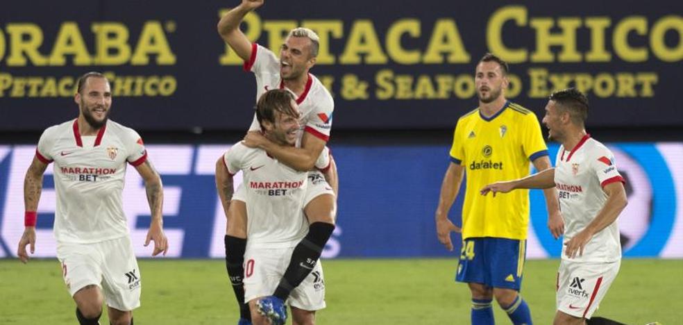 Vídeo: El Sevilla vence al Cádiz en un final trepidante