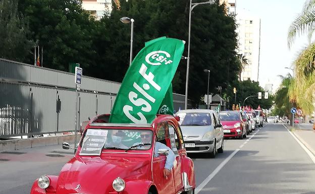 La 'caravana por la educación' en Málaga reclama más medios y profesores en las aulas