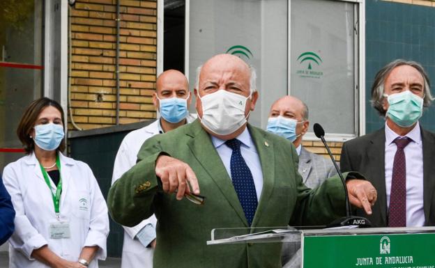 Andalucía rechaza por «arbitrarias» las medidas de Sanidad para las ciudades con más contagios