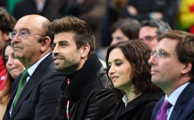 Gerard Piqué facilitó contactos a Ayuso para comprar material sanitario en Asia