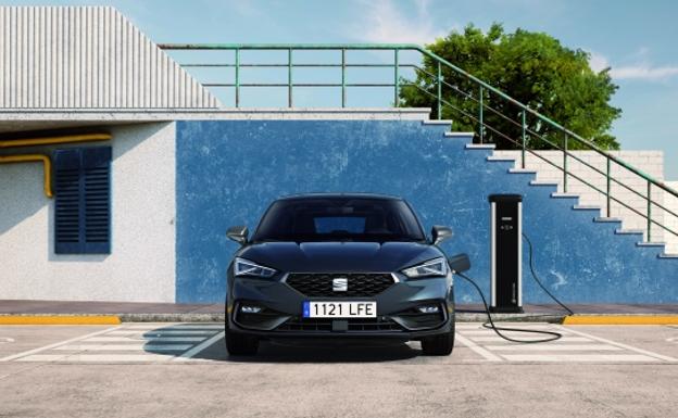 León e-Hybrid: ya se admiten pedidos del primer híbrido enchufable de Seat