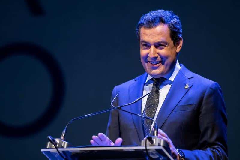 La Agrupación de Cofradías de Málaga presenta los actos de su centenario en Sevilla