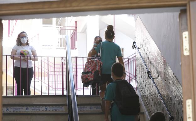 Cinco clases cierran en Antequera por positivos de coronavirus entre sus alumnos