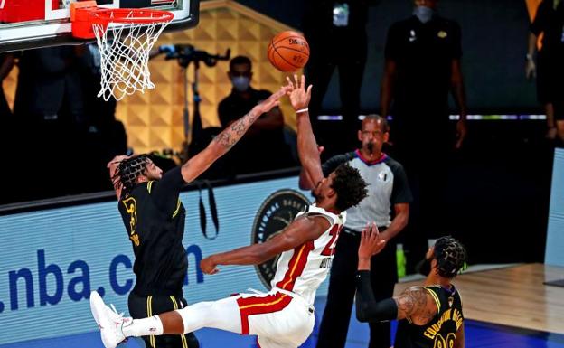 Butler aplaza el anillo para los Lakers