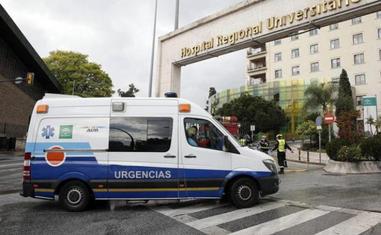 Acceso al Hospital Regional de Málaga./ñito salas
