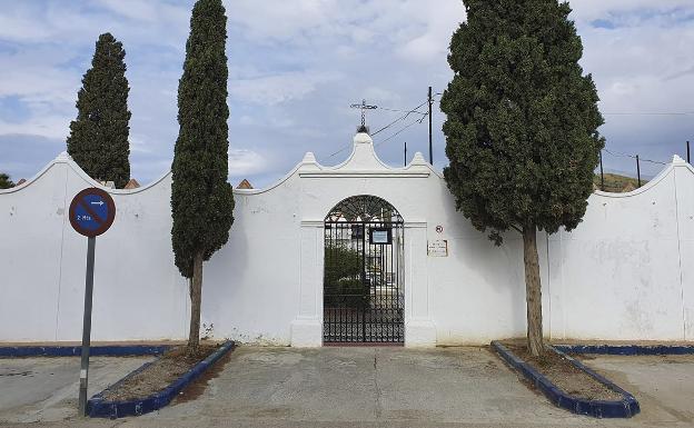 Torrox elabora un protocolo de seguridad frente al Covid-19 ante la proximidad de Todos los Santos