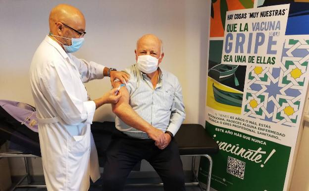 La vacunación contra la gripe en Málaga comienza en las personas de 65 años o de más edad