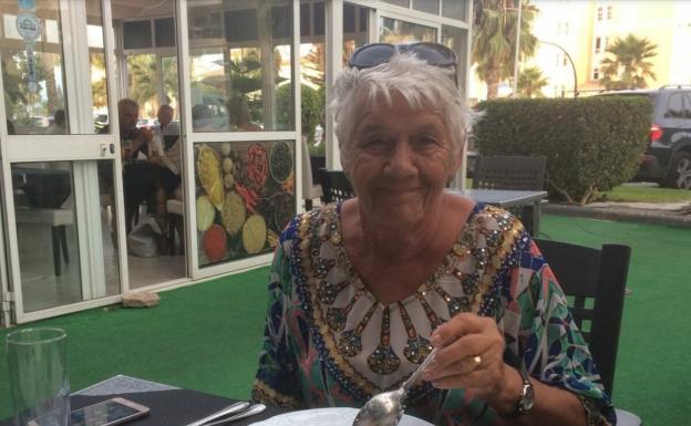 Un vecino de Cómpeta subirá a La Maroma para recaudar fondos para Cudeca en memoria de su madre