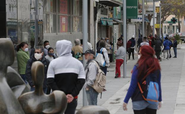 La Seguridad Social deniega el doble de solicitudes del Ingreso Mínimo Vital de las que acepta en Málaga