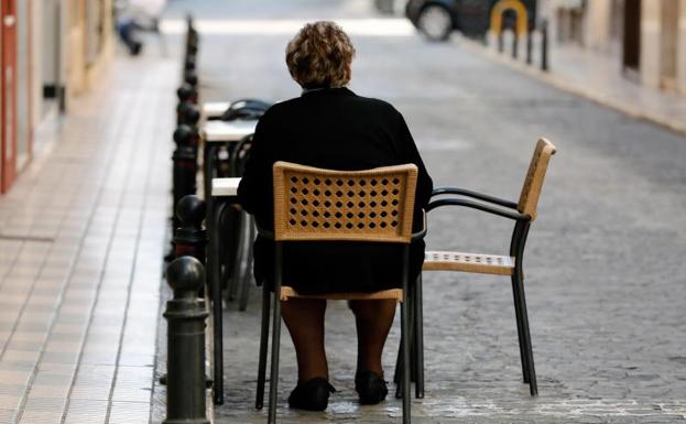 Seguridad Social: ¿Qué ayudas puedo solicitar si Sanidad ordena el cierre de mi empresa por la Covid-19?