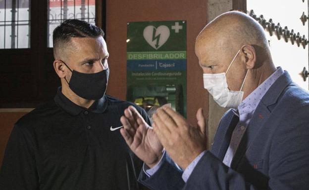 Imbroda: «Andalucía se opondrá al aprobado laxo que propone el Gobierno»