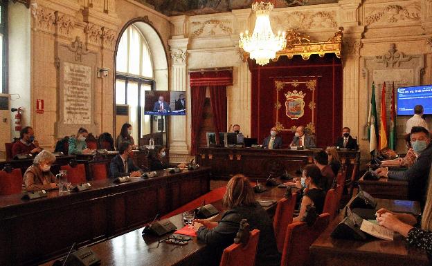 Málaga aprueba la congelación de impuestos y tasas para 2021