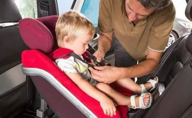 Las sillitas de coche para niños, que no pasan el test del RACE por contener «sustancias perjudiciales»