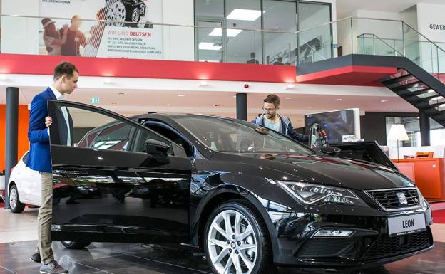 ¿Hay que pagar IVA por la compra de un coche de segunda mano?