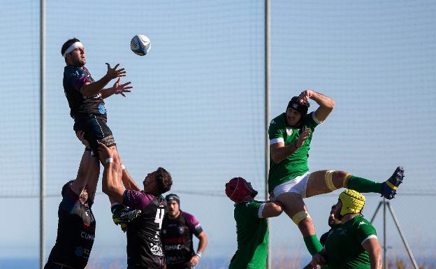 El Rugby Málaga comienza con un valioso empate