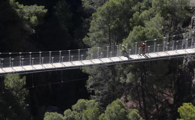 Málaga suma un nuevo atractivo turístico con el Caminito del Rey de la Axarquía