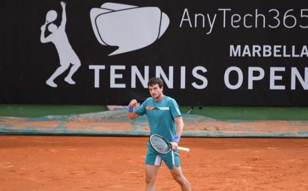 Zapata y Martínez ganan por la vía rápida en el Challenger de Marbella