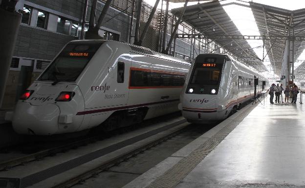 El tren de la Costa se vuelve a quedar fuera de los Presupuestos Generales del Estado