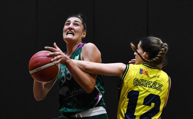 El Unicaja no culmina su reacción y pierde en Valencia (78-73)