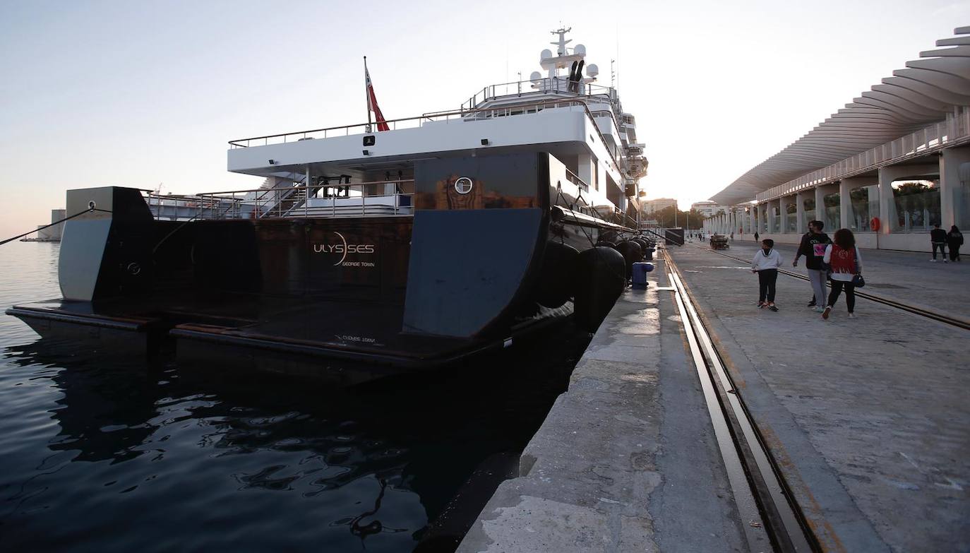 Atraca en Málaga el 'Ulysses', uno de los cruceros privados más lujosos del mundo