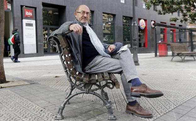 Juan Madrid: «España es una república de ladrones»