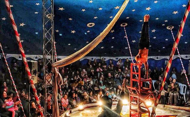 La escuela de circo de Pizarra se queda sin carpa y pide ayuda