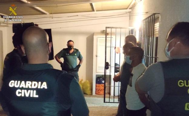 Liberan a dos jóvenes de 25 años que habían sido secuestrados en Alicante y permanecían cautivos en Fuengirola