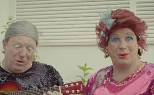 Los Morancos parodian a Fernando Simón en su nuevo vídeo 'Vaya añito'