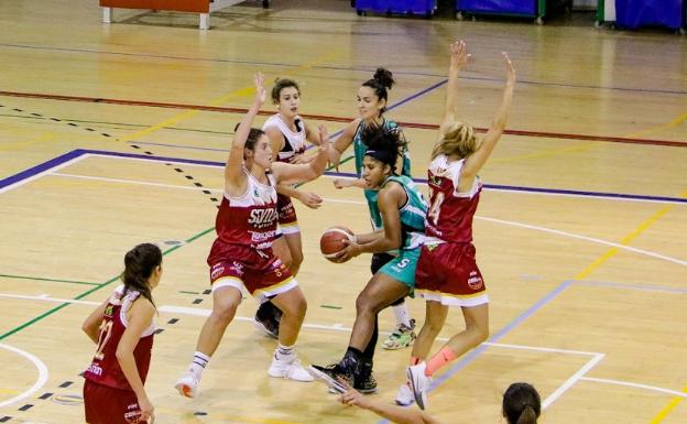 El CAB Estepona se lleva una victoria sufrida en Sevilla ante el colista (50-54)