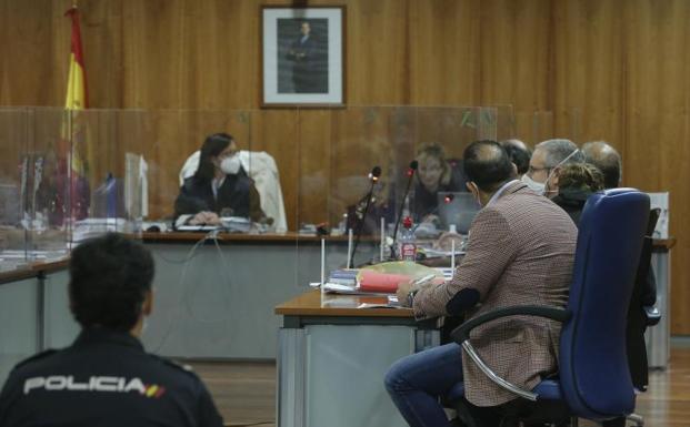 Comienza el juicio contra la madre de la bebé que fue abandonada hasta la muerte en el Centro de Málaga