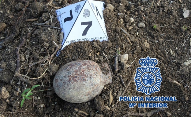 Detonan de forma controlada tres artefactos explosivos de la Guerra Civil encontrados en Málaga en menos de 20 días