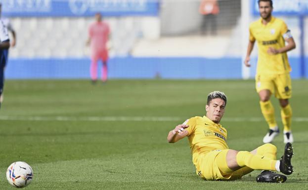 El defensa Mejías, baja segura ante el Leganés por contrato