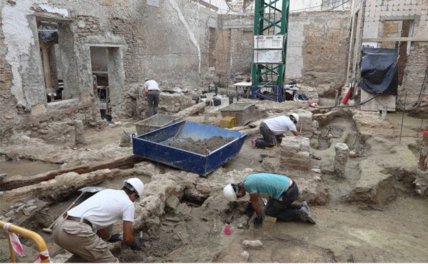 Los trabajos en el hotel La Fonda sacan a la luz la planta completa de una iglesia del siglo XVI en el casco antiguo de Marbella