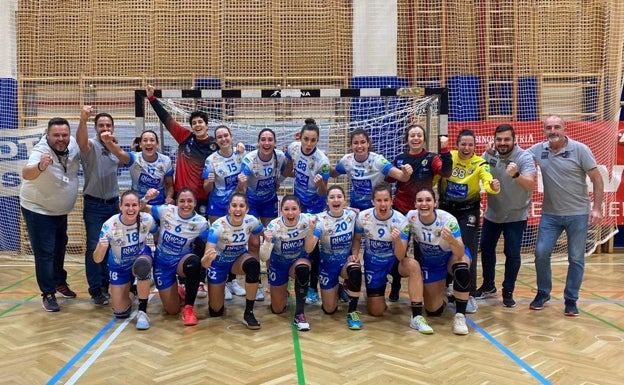 Festival goleador y pase a octavos del Rincón Fertilidad en la EHF European Cup