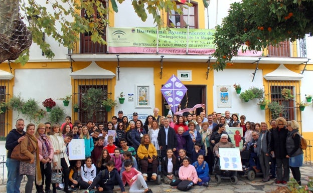 Estepona organiza una programación virtual para conmemorar el Día Internacional de la Eliminación de la Violencia contra la Mujer