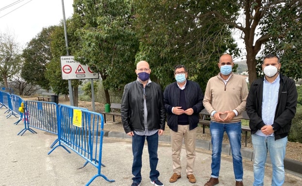 Vélez-Málaga invierte 27.000 euros del PFEA en un nuevo acerado en Benajarafe Alto