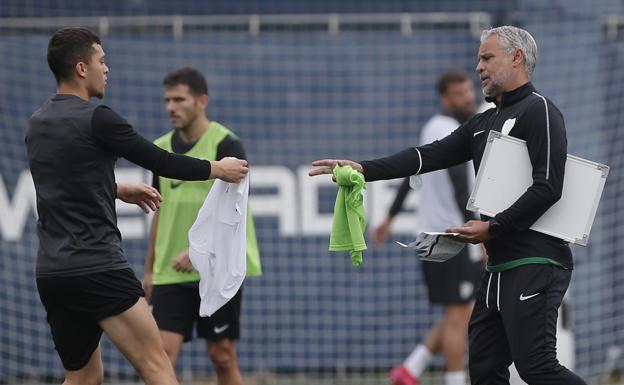 Habrá rotaciones en el Málaga para recibir al Lugo: «Para nuestro juego necesitamos piernas»