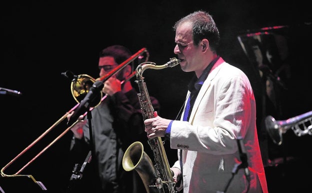 Música para el FIND: Enrique Oliver revisa el jazz clásico como 'Red Trío en The Hall