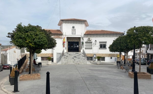 Los vecinos de Cuevas de San Marcos votan sí a la instalación de luces de Navidad en una encuesta municipal