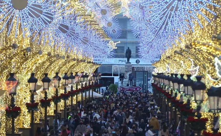 Málaga inaugura su alumbrado de Navidad 2020