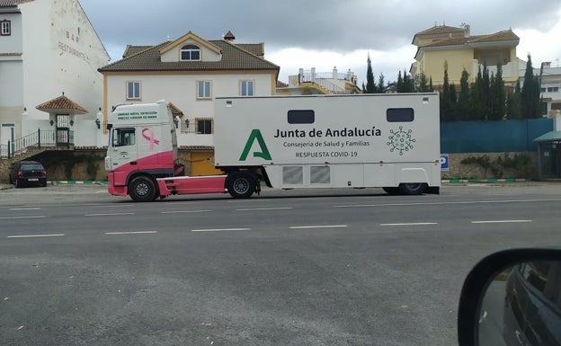 La Junta pide a los vecinos de Cuevas del Becerro que no salgan de casa