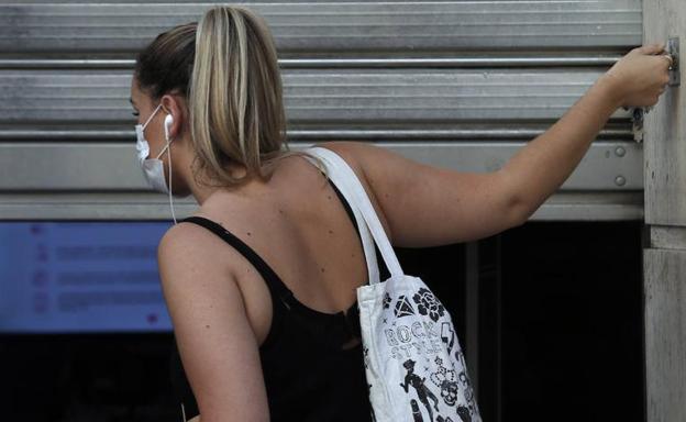 Nuevo susto a los autónomos: pagan desde hoy hasta 24 euros más de cuotas a la Seguridad Social