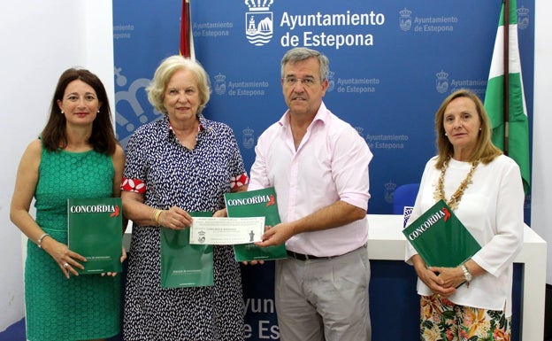 Estepona renueva la dotación anual para la asociación Concordia, que atiende a pacientes con VIH en la localidad